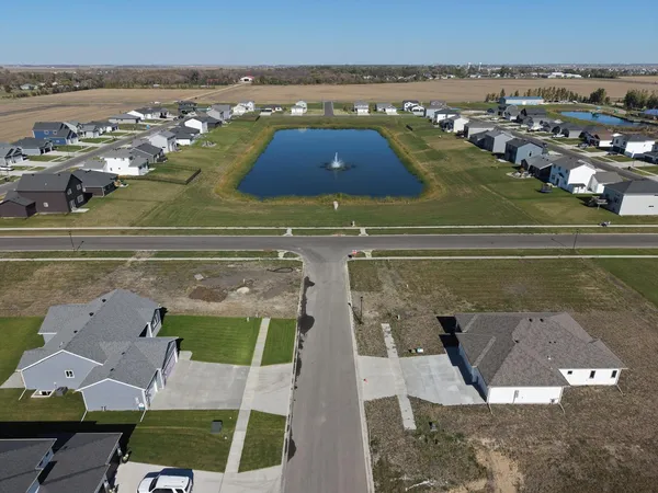 $499,999 | 10219 73rd Street South, Horace, ND 58047