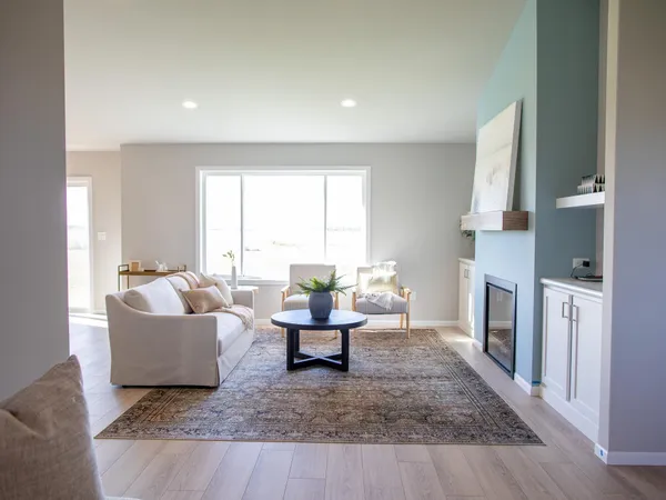 $499,999 | 10219 73rd Street South, Horace, ND 58047