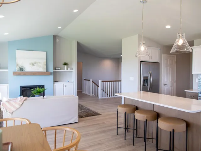 $519,999 | 10219 73rd Street South, Horace, ND 58047