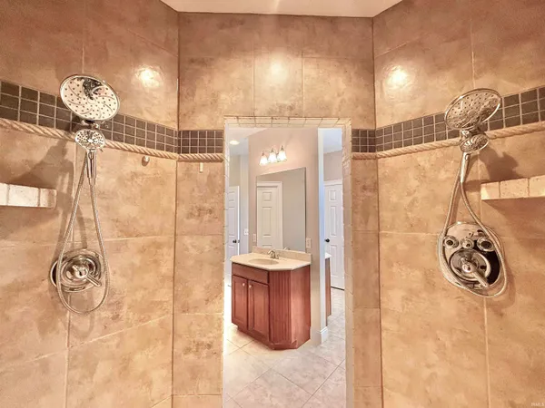 $714,900 | 7777 Scottsdale Drive, Newburgh, IN 47630