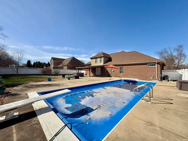 $745,000 | 7777 Scottsdale Drive, Newburgh, IN 47630