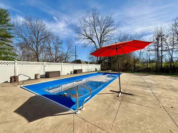 $714,900 | 7777 Scottsdale Drive, Newburgh, IN 47630