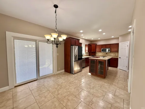 $714,900 | 7777 Scottsdale Drive, Newburgh, IN 47630