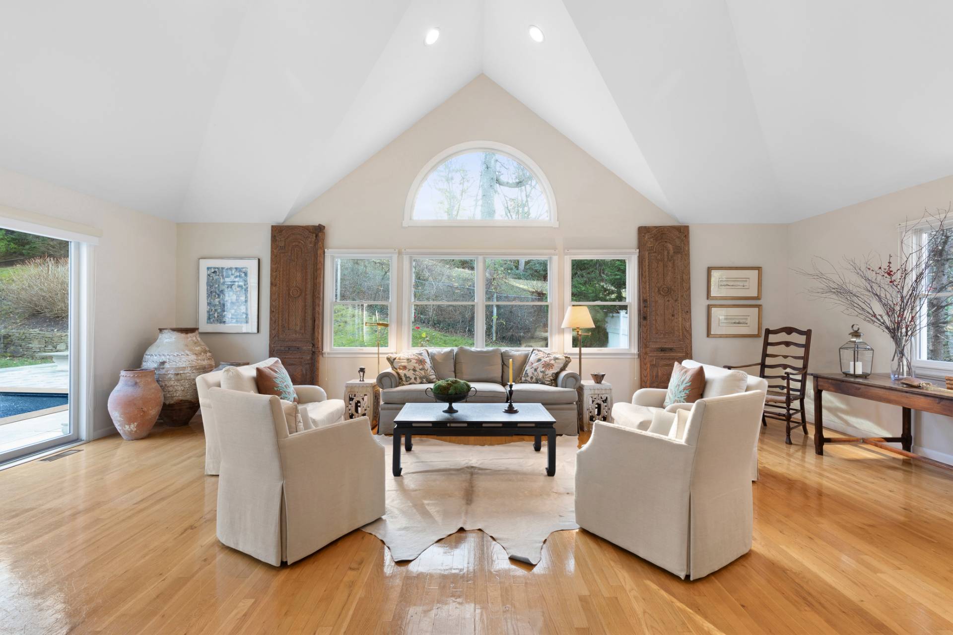 12 Knoll Road Southampton, NY 11968 - Photo 4 of 15