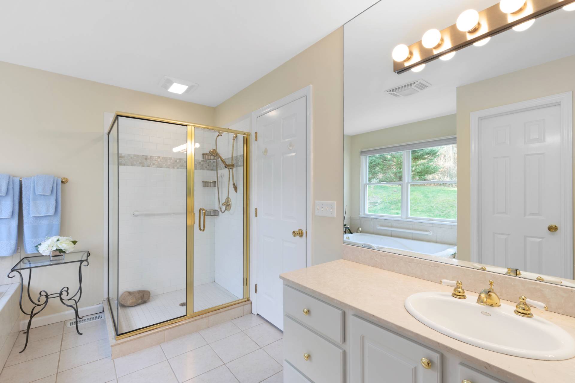 12 Knoll Road Southampton, NY 11968 - Photo 9 of 15