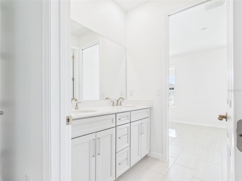 7687 Southwest 63rd Pl Road Ocala, FL 34474 - Photo 12 of 65