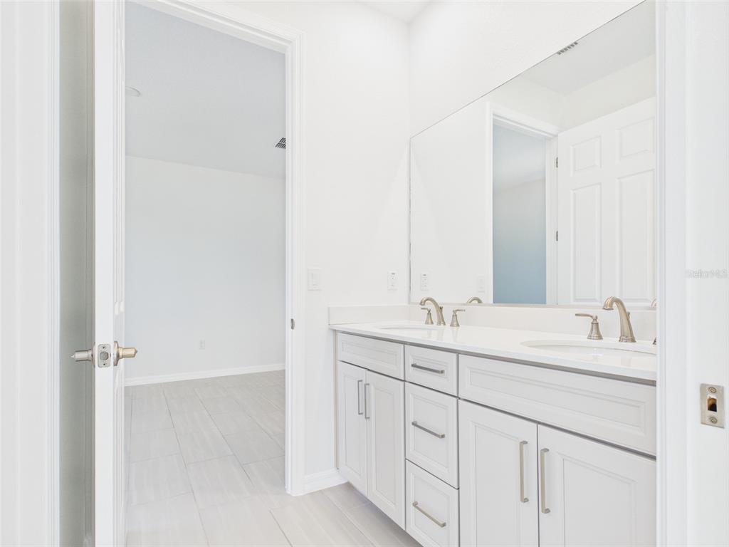 7687 Southwest 63rd Pl Road Ocala, FL 34474 - Photo 15 of 65