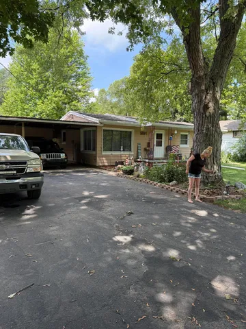 $260,000 | 15940 Elmira Street, Lansing, MI 48906