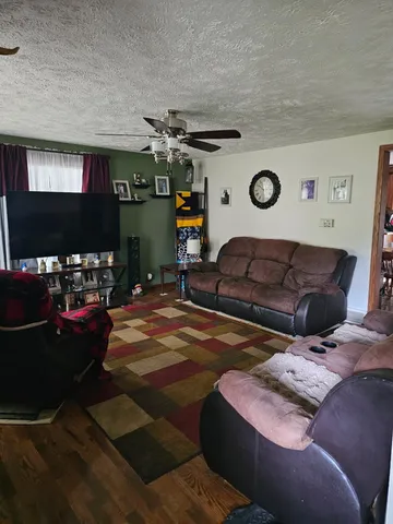 $260,000 | 15940 Elmira Street, Lansing, MI 48906