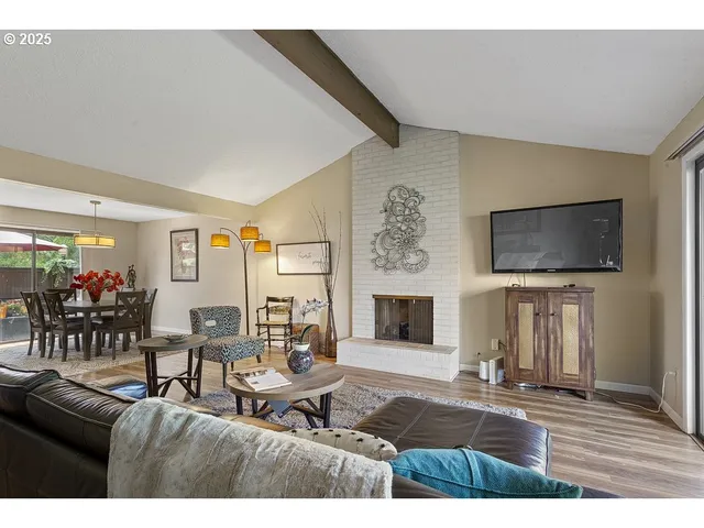 $358,000 | 14729 Northeast Stanton Court, Portland, OR 97230