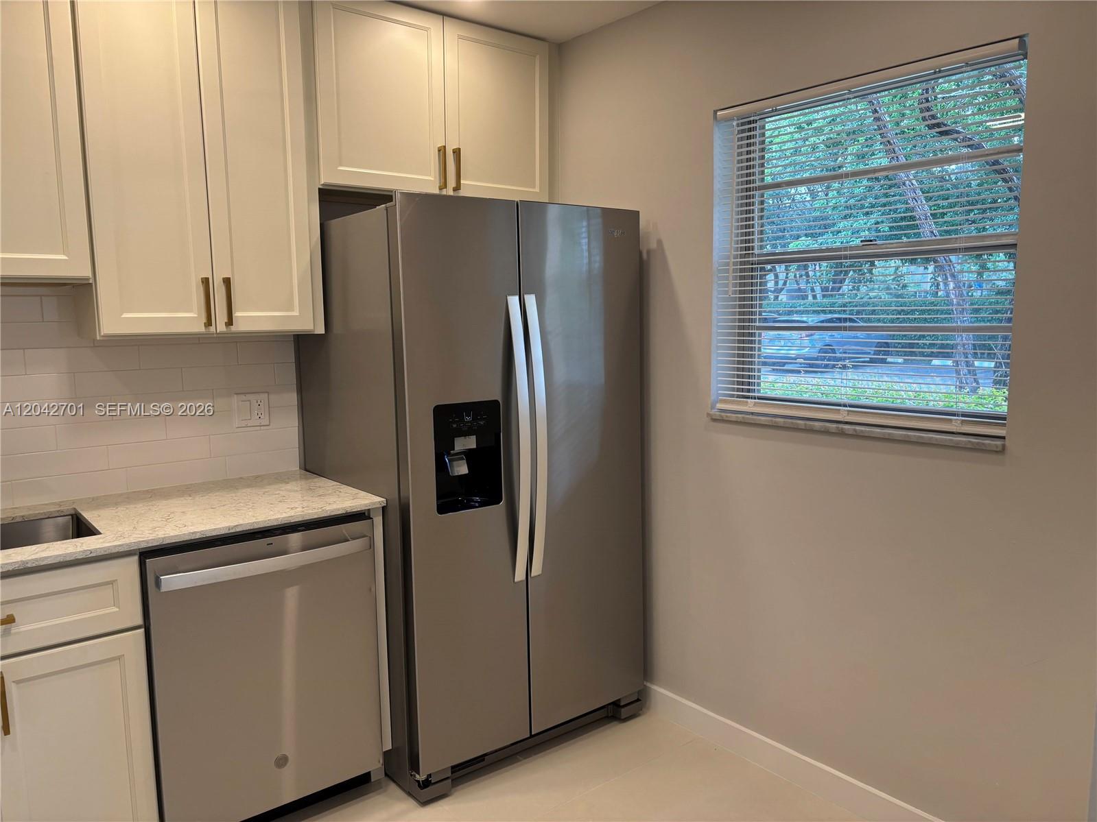 300 Berkley Road, Unit 103 Hollywood, FL 33024 - Photo 7 of 31