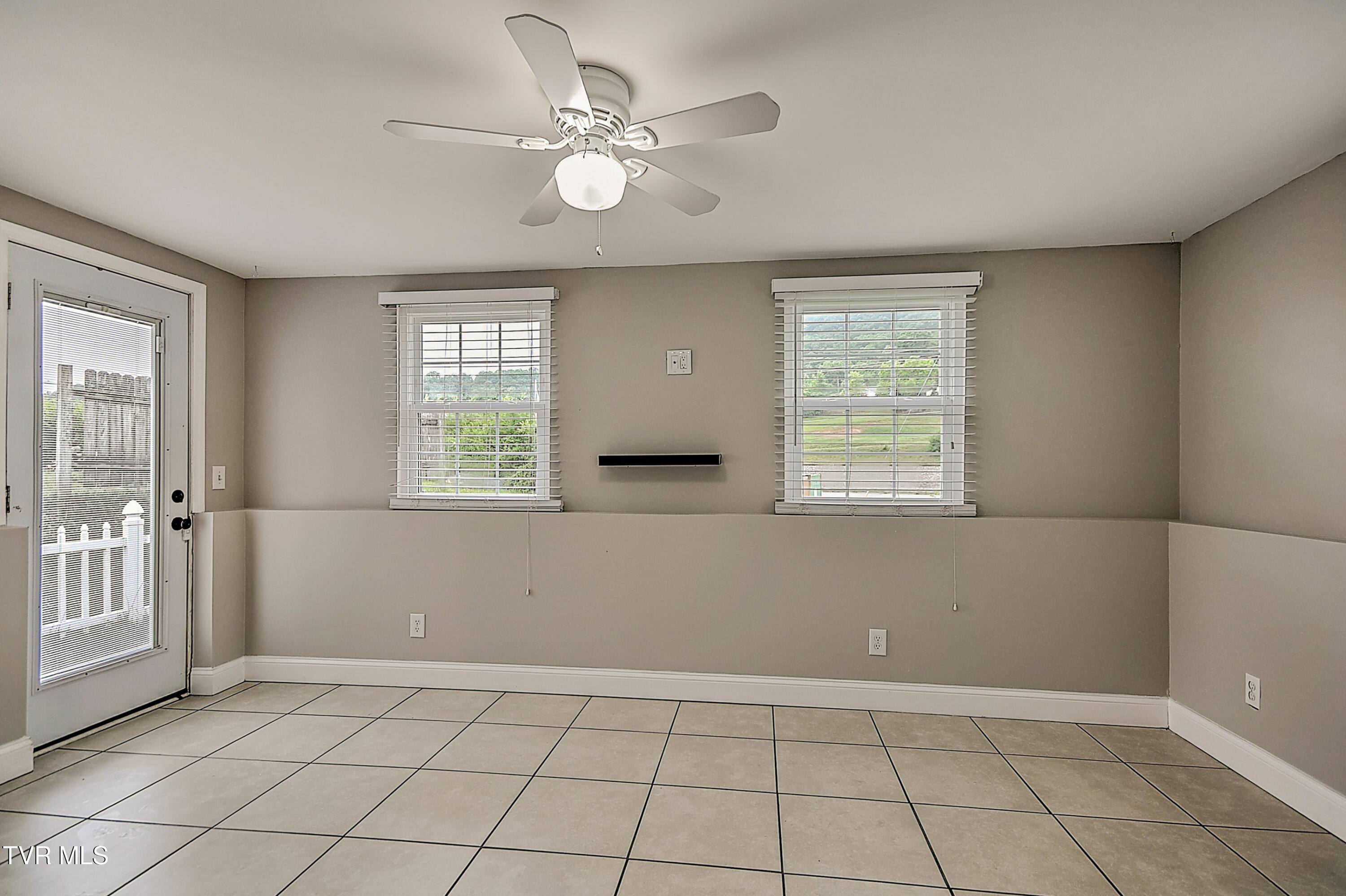 166 Reading Road South Weber City, VA 24290 - Photo 12 of 34 166 Reading JC-15