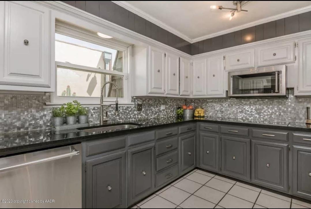 18 Windsor Road Amarillo, TX 79124 - Photo 6 of 15 KITCHEN VIEW 1