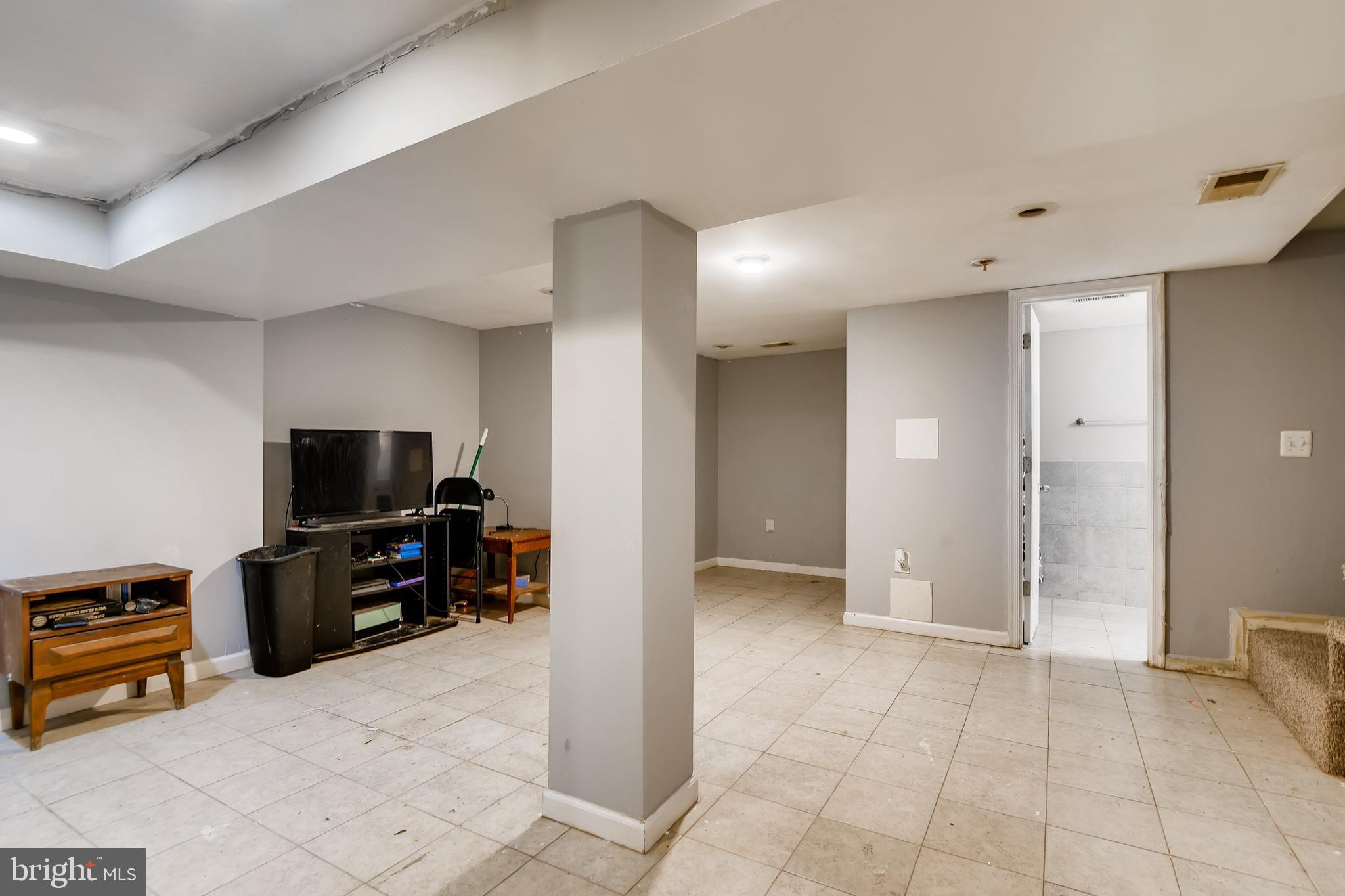 4143 Fairfax Road Baltimore, MD 21216 - Photo 21 of 23