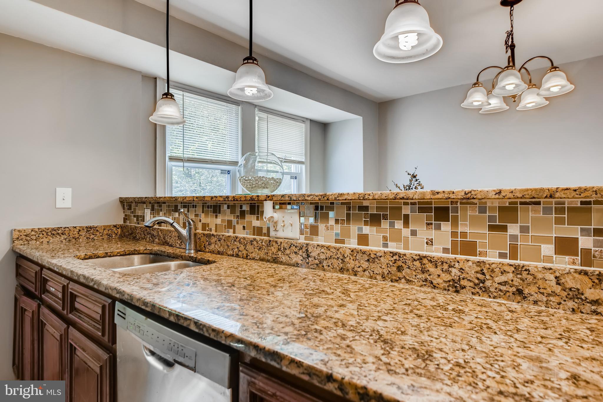4143 Fairfax Road Baltimore, MD 21216 - Photo 9 of 23