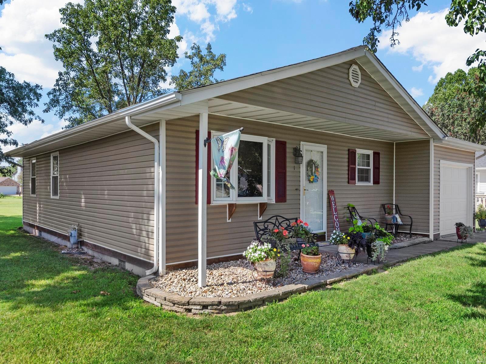 1 Adams Street Smithton, IL 62285 - Photo 2 of 32