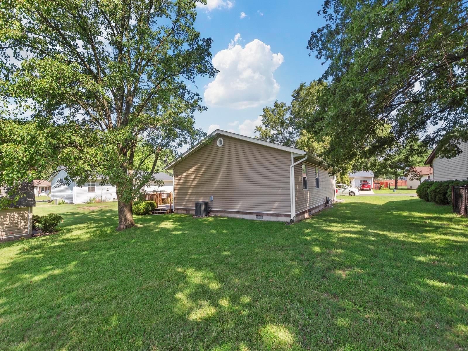 1 Adams Street Smithton, IL 62285 - Photo 5 of 32