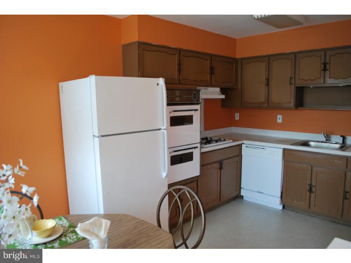 3508 Byrne Road Philadelphia, PA 19154 - Photo 8 of 20 Kitchen
