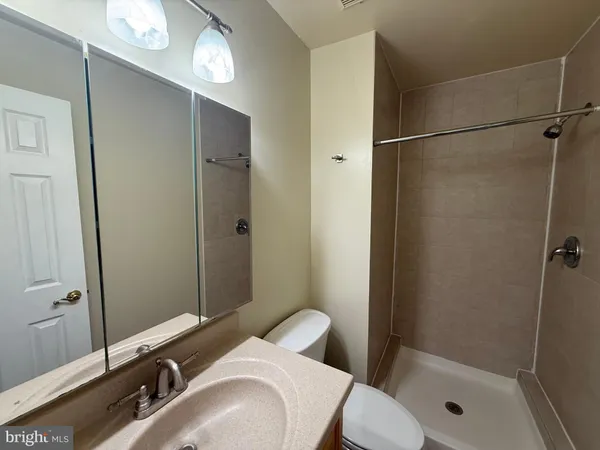 $3,250 | 6458 Autumn Glen Court, Alexandria, VA 22312