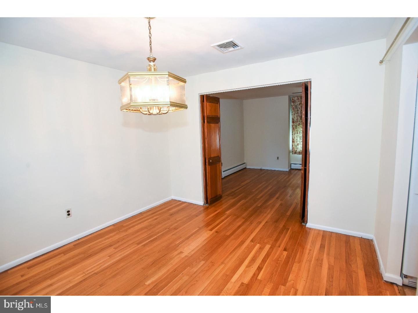 1570 Deer Run Road Warminster, PA 18974 - Photo 12 of 25 Dining Room