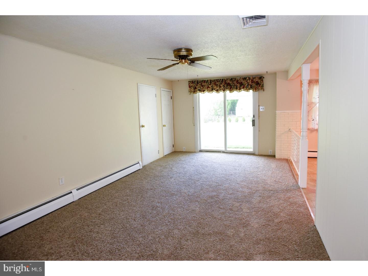 1570 Deer Run Road Warminster, PA 18974 - Photo 13 of 25 Family Room