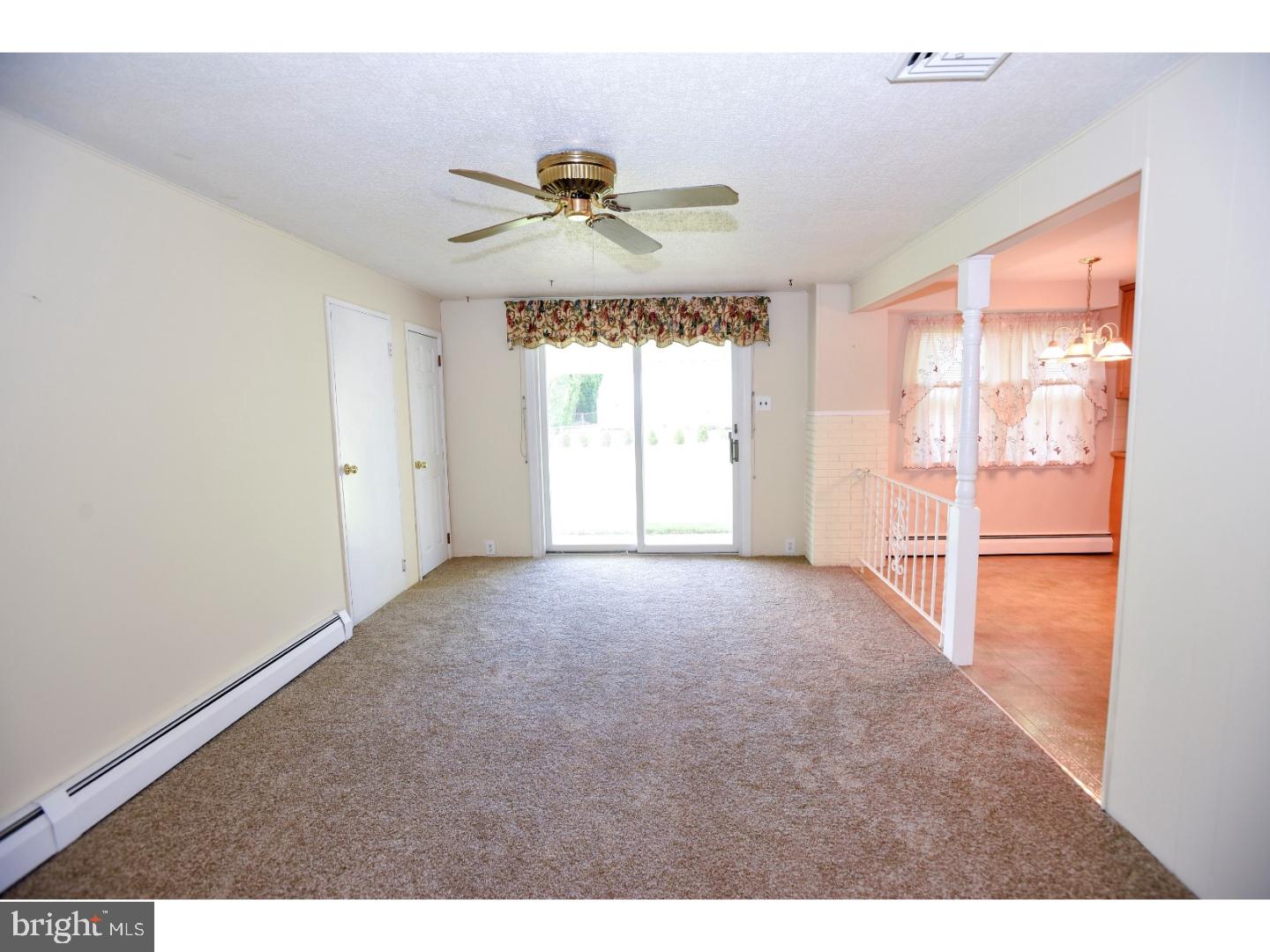 1570 Deer Run Road Warminster, PA 18974 - Photo 14 of 25 Family Room