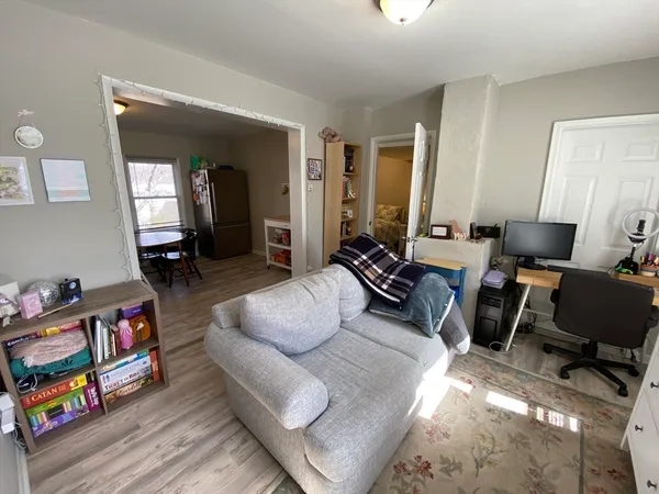 $1,700 | 38 Summer Street, Unit A, Franklin, MA 02038