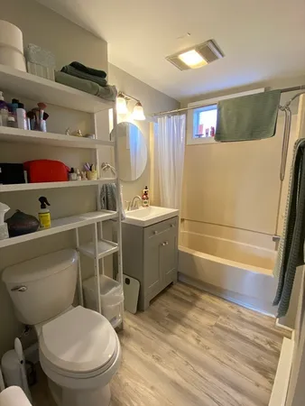 $1,700 | 38 Summer Street, Unit A, Franklin, MA 02038