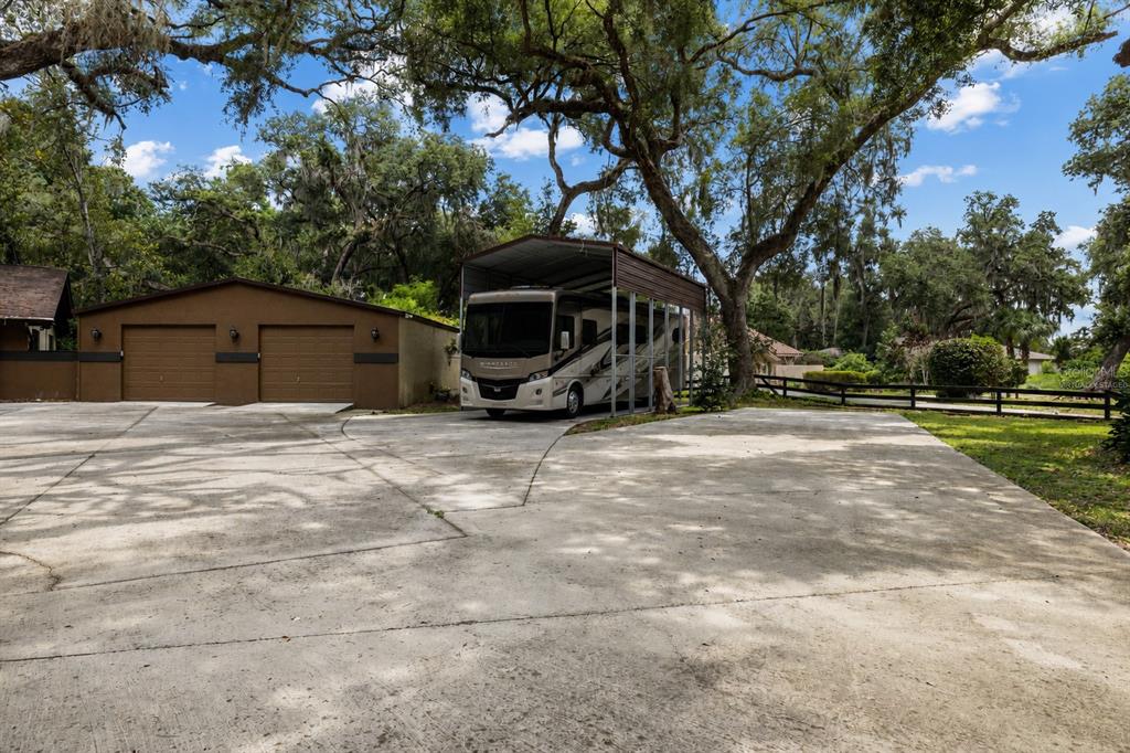 181 North Smokey Mountain Road Seffner, FL 33584 - Photo 8 of 61