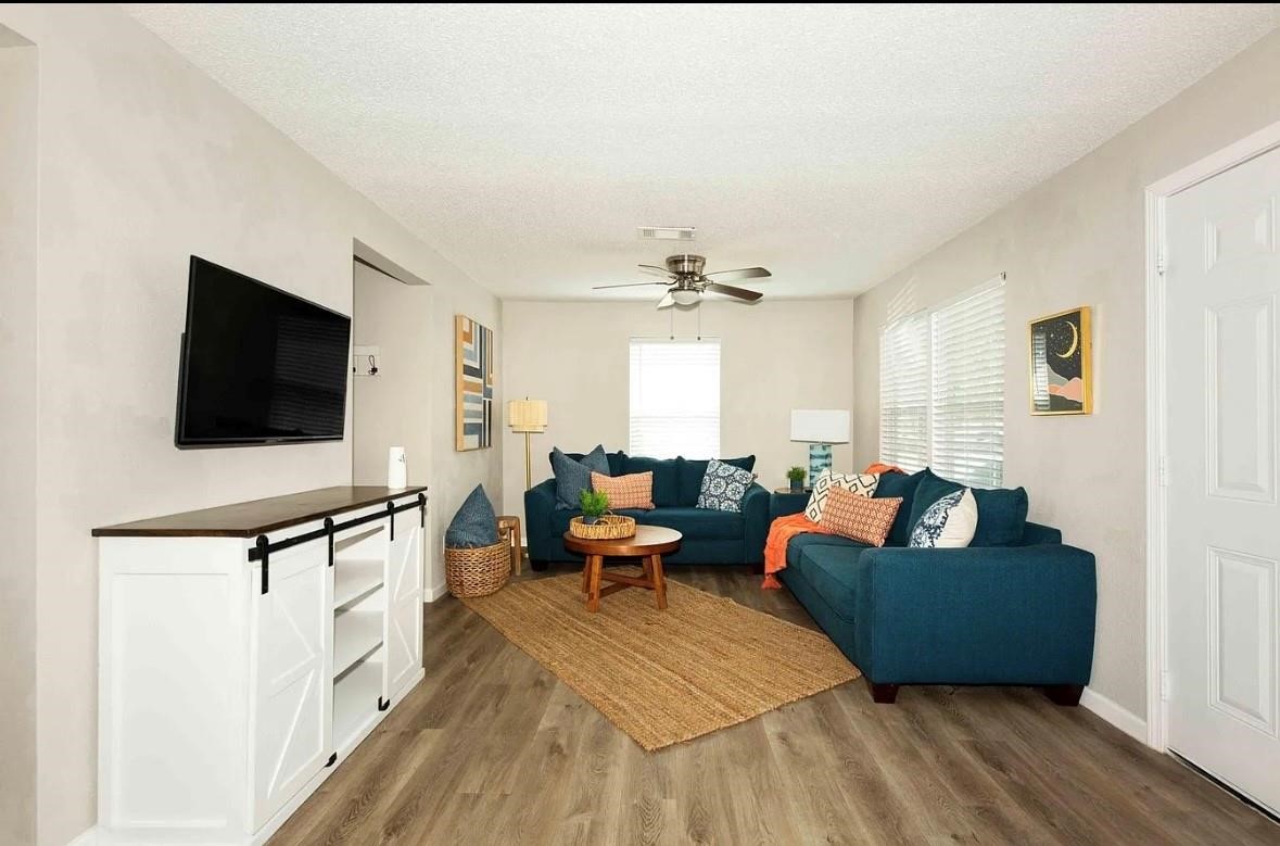 1407 East 35th Street Houston, TX 77022 - Photo 3 of 25