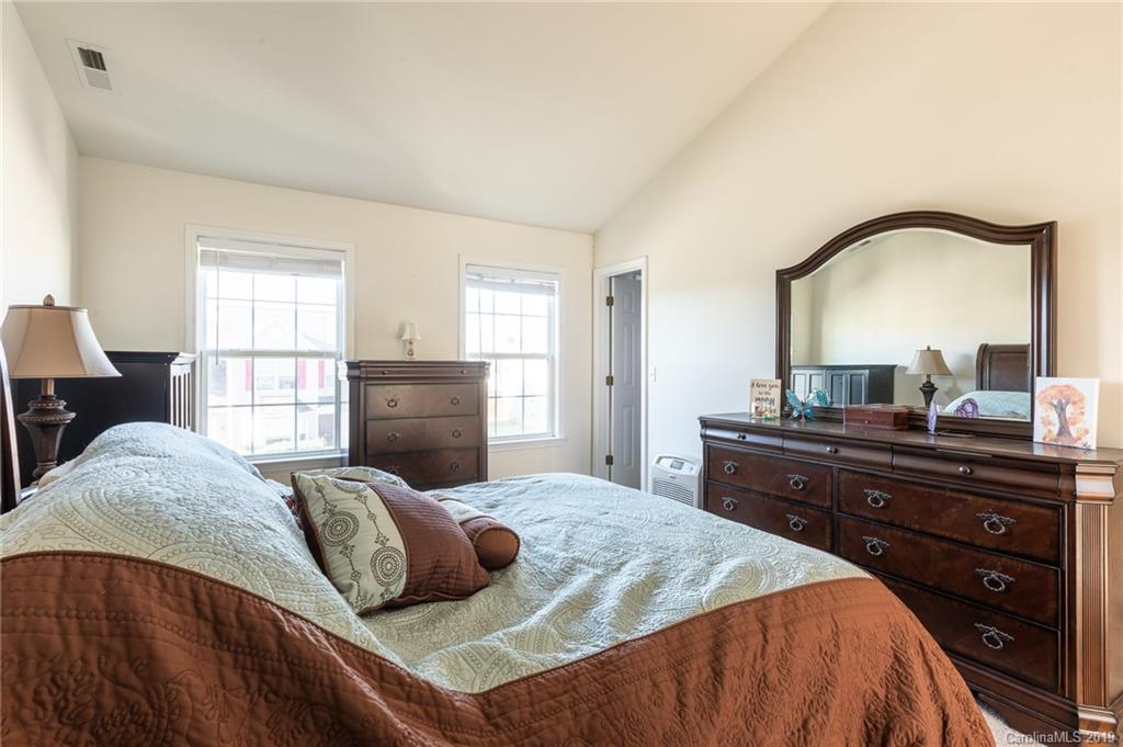 161 Haw River Road Fletcher, NC 28732 - Photo 12 of 33