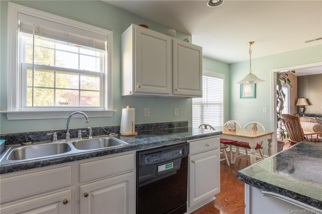 161 Haw River Road Fletcher, NC 28732 - Photo 10 of 33