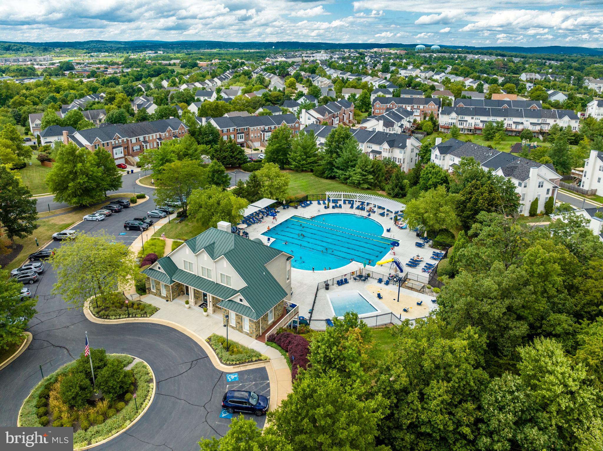 43179 Parkers Ridge Drive Leesburg, VA 20176 - Photo 98 of 108 an aerial view of a house with outdoor space