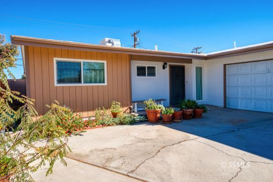 314 Lenore Street Ridgecrest, CA 93555 - Photo 4 of 29 a front view of a house
