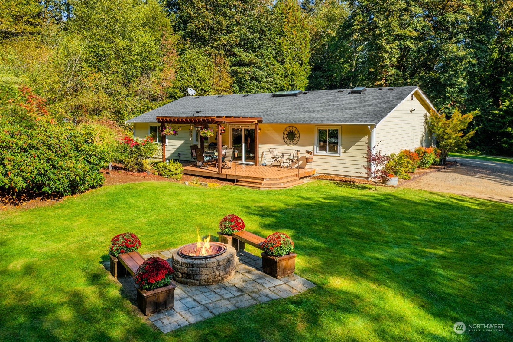 10870 Olalla Valley Road Southeast Olalla, WA 98367 - Photo 2 of 38 Gallery Image 2