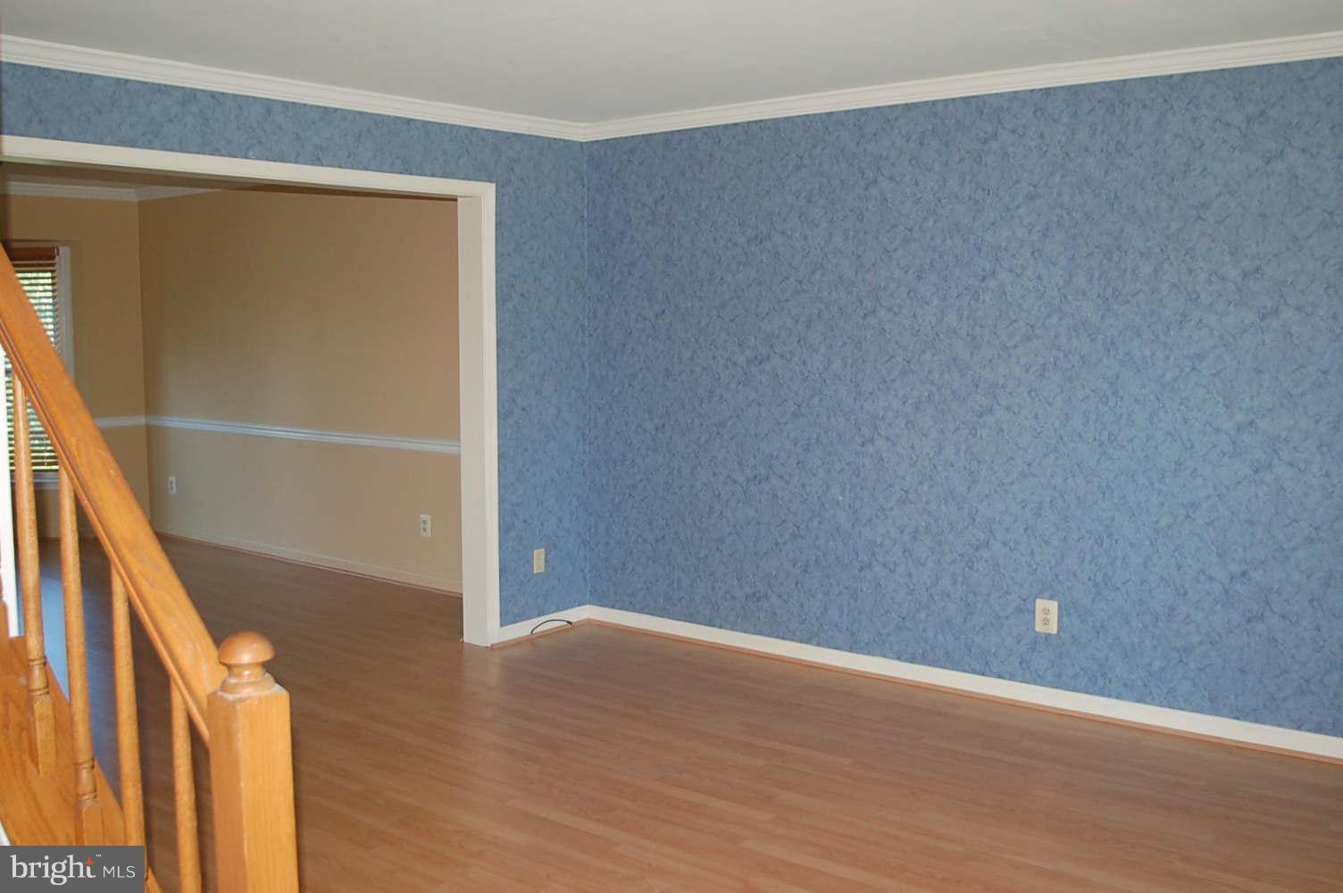 9033 Spring Valley Drive Frederick, MD 21701 - Photo 11 of 29 Living Room