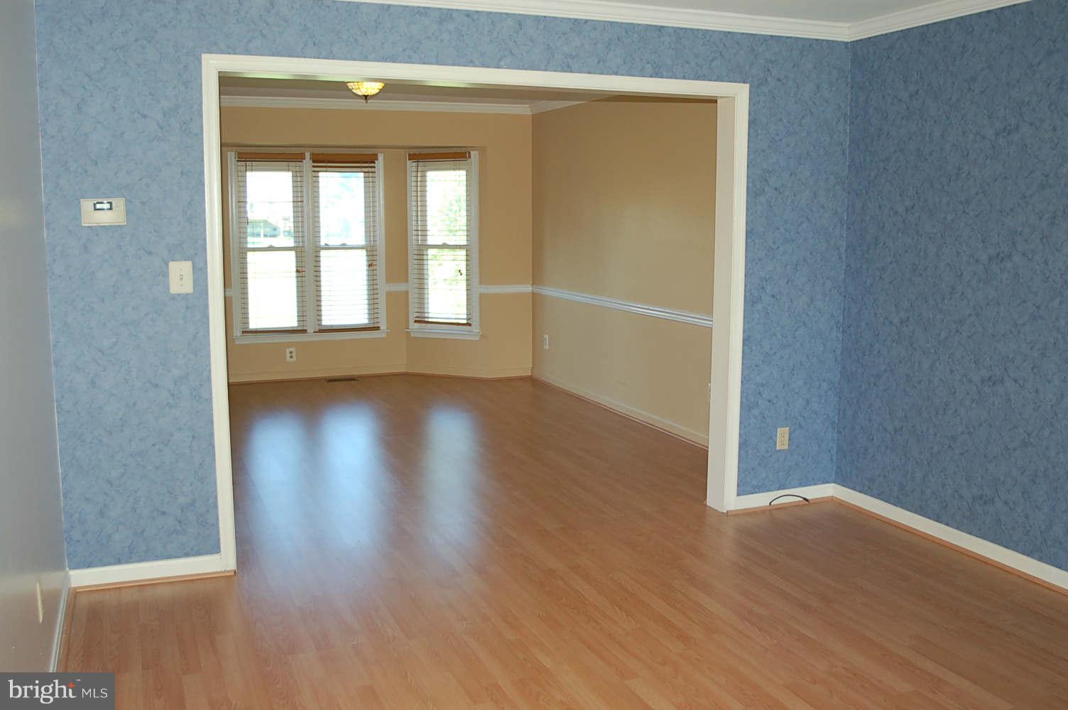 9033 Spring Valley Drive Frederick, MD 21701 - Photo 12 of 29 Living Room