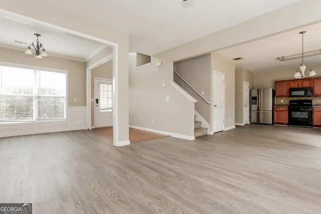 $2,315 | 5664 Wakehurst Drive, Atlanta, GA 30349