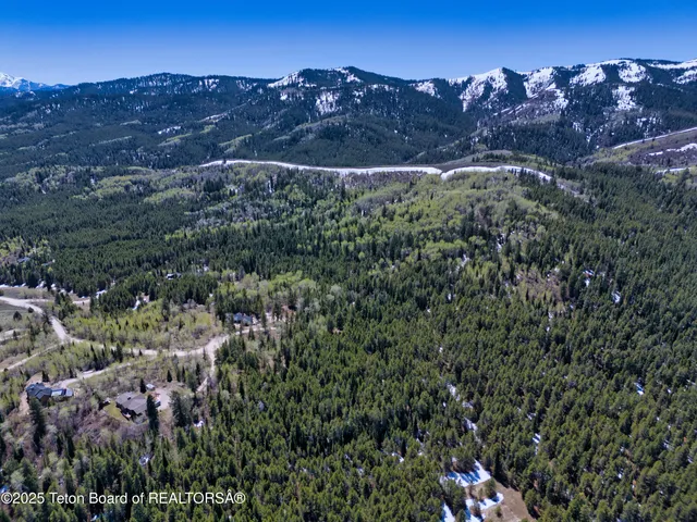 $400,000 | 5726 Forest Ridge Road, Victor, ID 83455