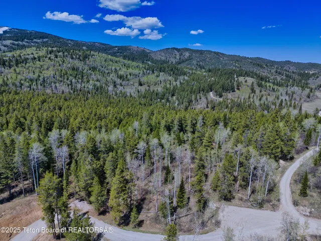 $400,000 | 5726 Forest Ridge Road, Victor, ID 83455