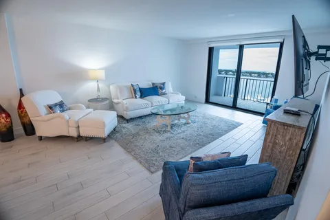 $475,000 | 1208 Marine Way, Unit 803, North Palm Beach, FL 33408