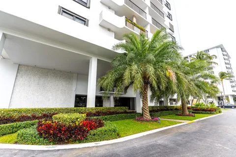 $475,000 | 1208 Marine Way, Unit 803, North Palm Beach, FL 33408