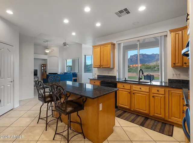 $825,000 | 10686 East Baseline Avenue, Gold Canyon, AZ 85118
