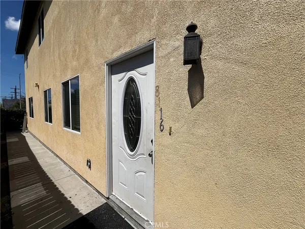 $3,500 | 8416 Hooper Avenue, Los Angeles, CA 90001