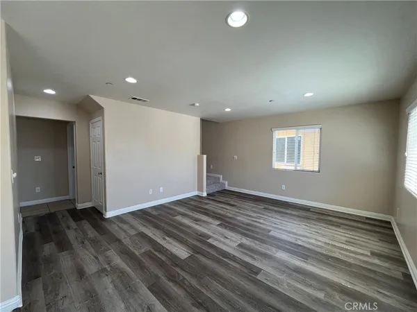 $3,500 | 8416 Hooper Avenue, Los Angeles, CA 90001