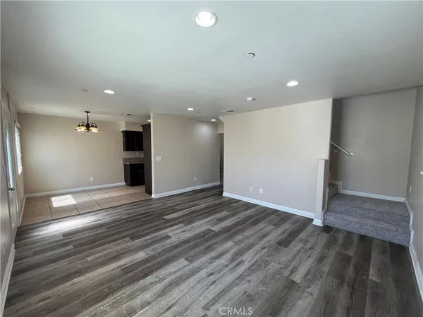 $3,500 | 8416 Hooper Avenue, Los Angeles, CA 90001