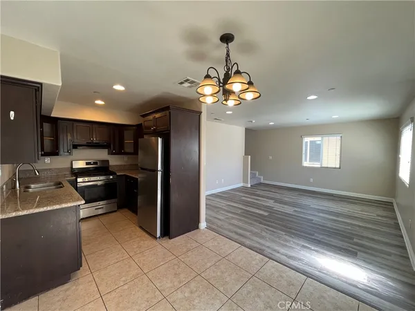 $3,500 | 8416 Hooper Avenue, Los Angeles, CA 90001