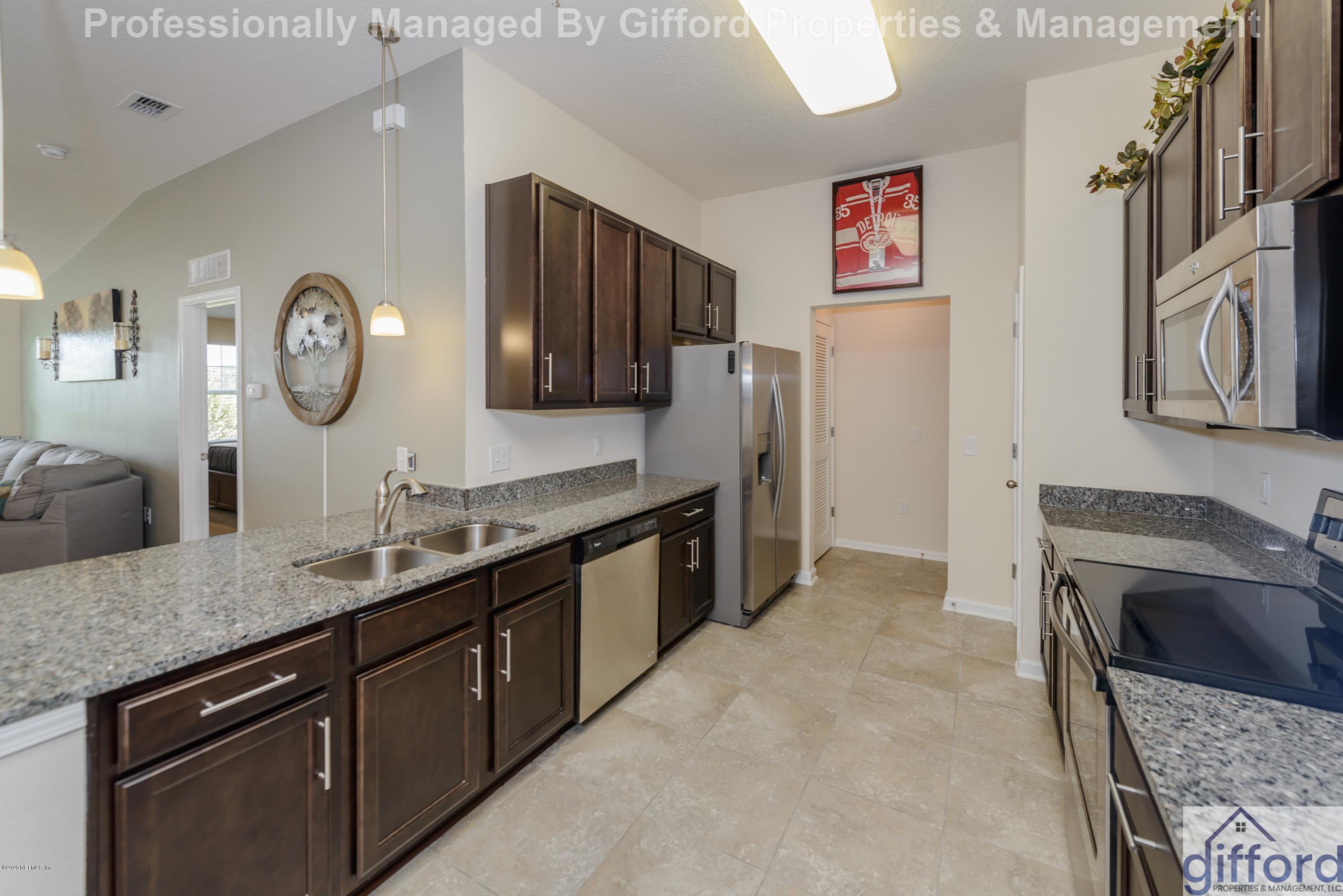 817 Golden Lake Loop St. Augustine, FL 32084 - Photo 5 of 15 5 Kitchen 2