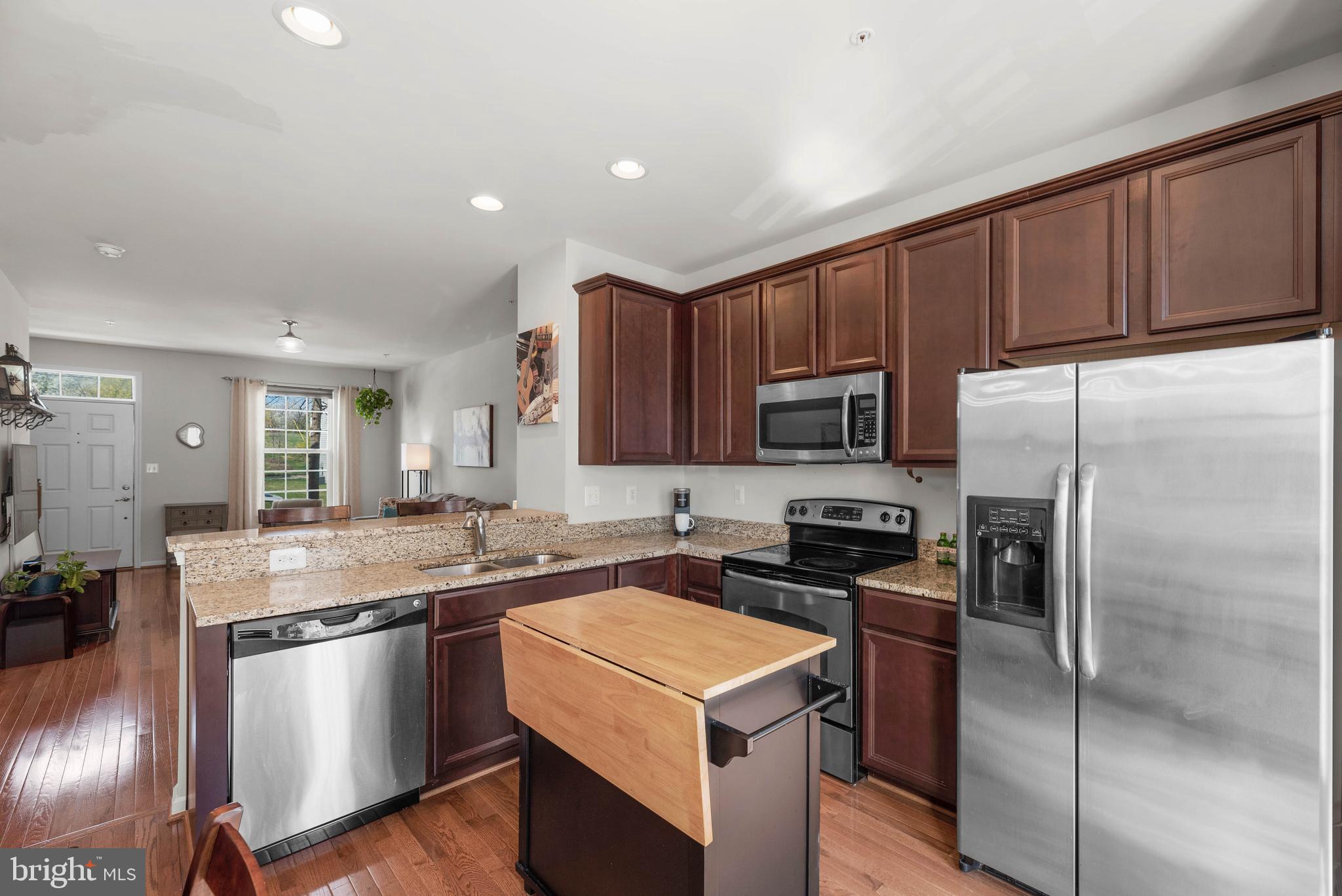 7230 Abbey Road Elkridge, MD 21075 - Photo 15 of 34 Kitchen