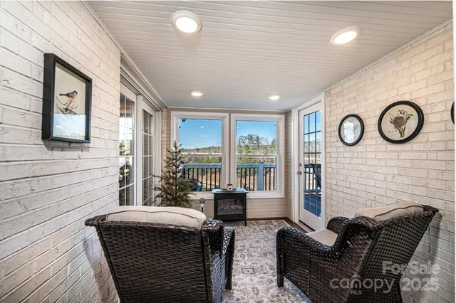 $674,900 | 456 North Shore Drive, Hickory, NC 28601